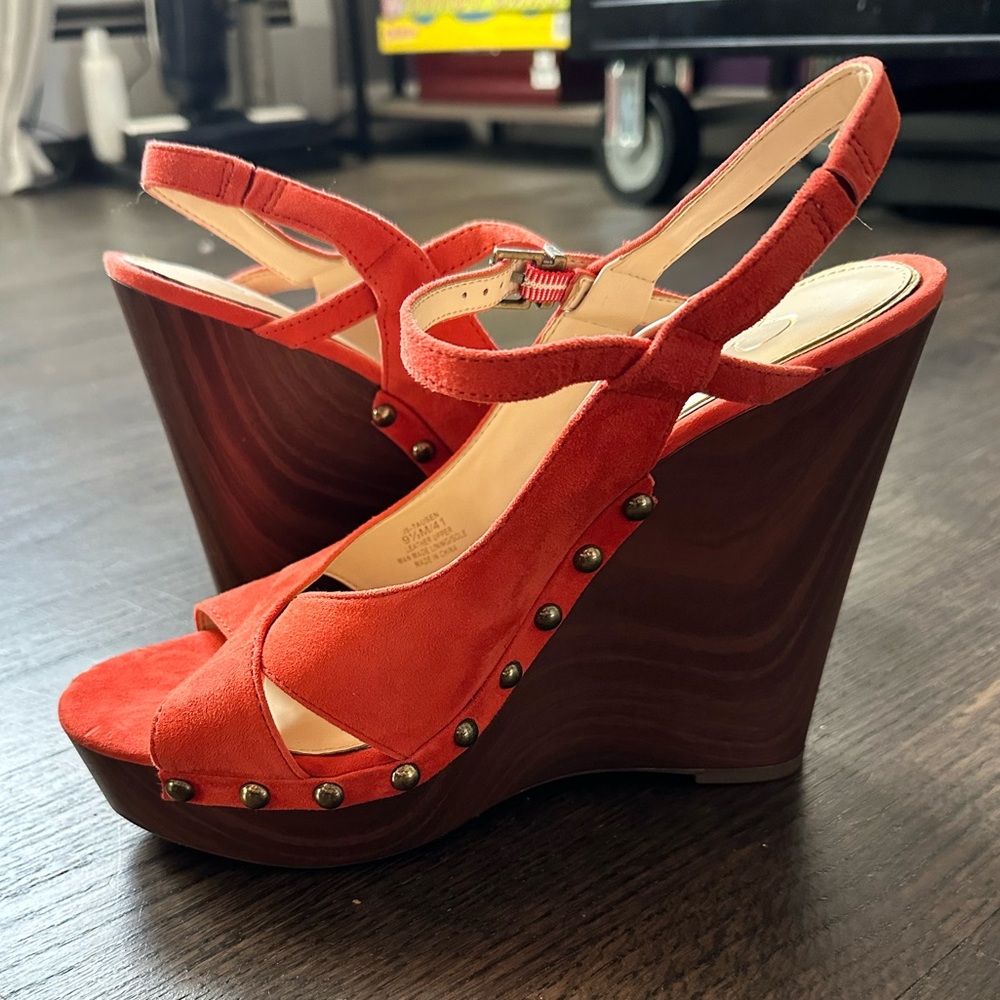 Jessica Simpson Tausen Wedge